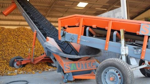 stockage-cereales-a-plat