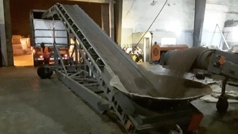 sauterelle-chargement-sautec-empotage-vrac