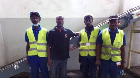 Remplacement d’un convoyeur fixe pour la brasserie sénégalaise SOBOA.