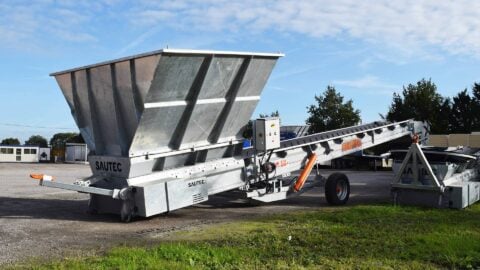 convoyeur-de-chantier-terre-gravats