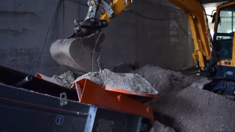 tremie-ronde-pour-convoyeur-terre